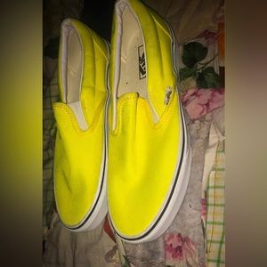Bright yellow vans .8.5M/10W